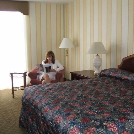 A Victory Inn & Suites - Ann Arbor Oda fotoğraf