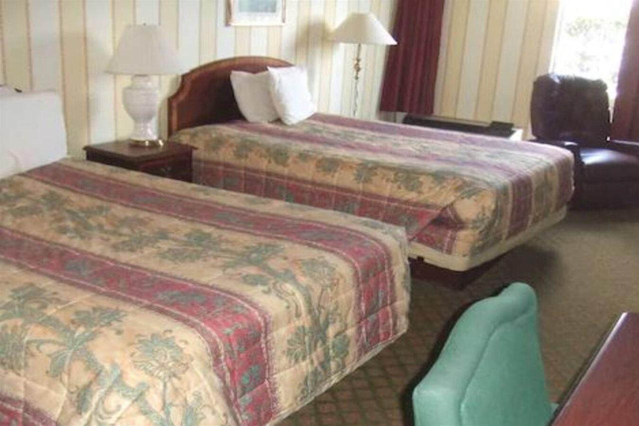 A Victory Inn & Suites - Ann Arbor Dış mekan fotoğraf