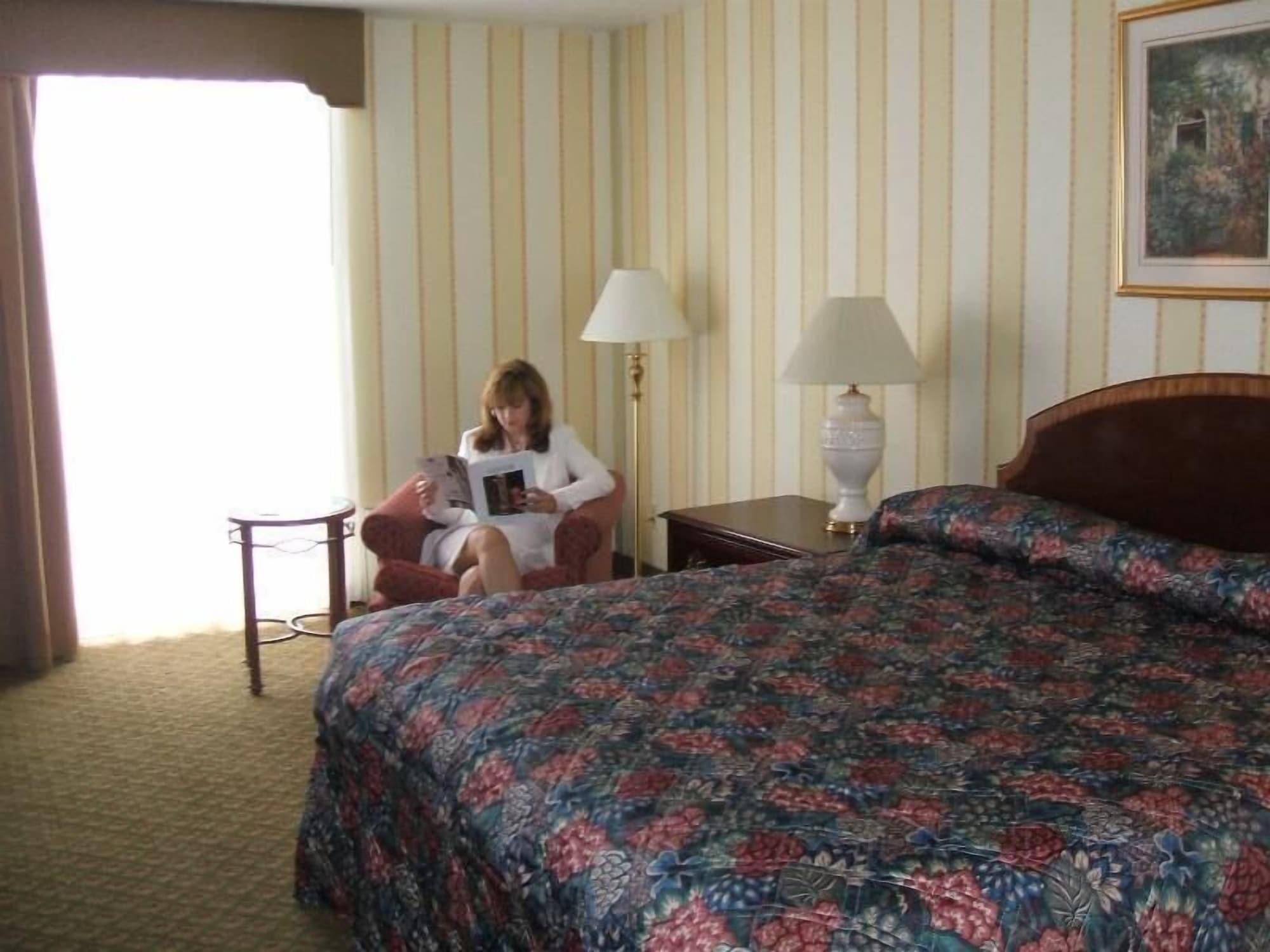 A Victory Inn & Suites - Ann Arbor Oda fotoğraf